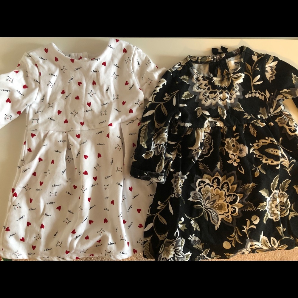 Adorable Old Navy 3T thick dress bundle